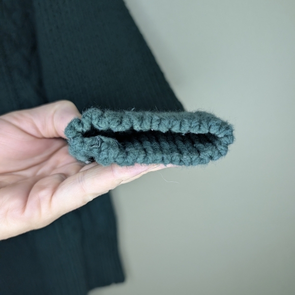 Abercrombie & Fitch Green Turtleneck Sweater Ribbed Knit - Picture 5 of 8